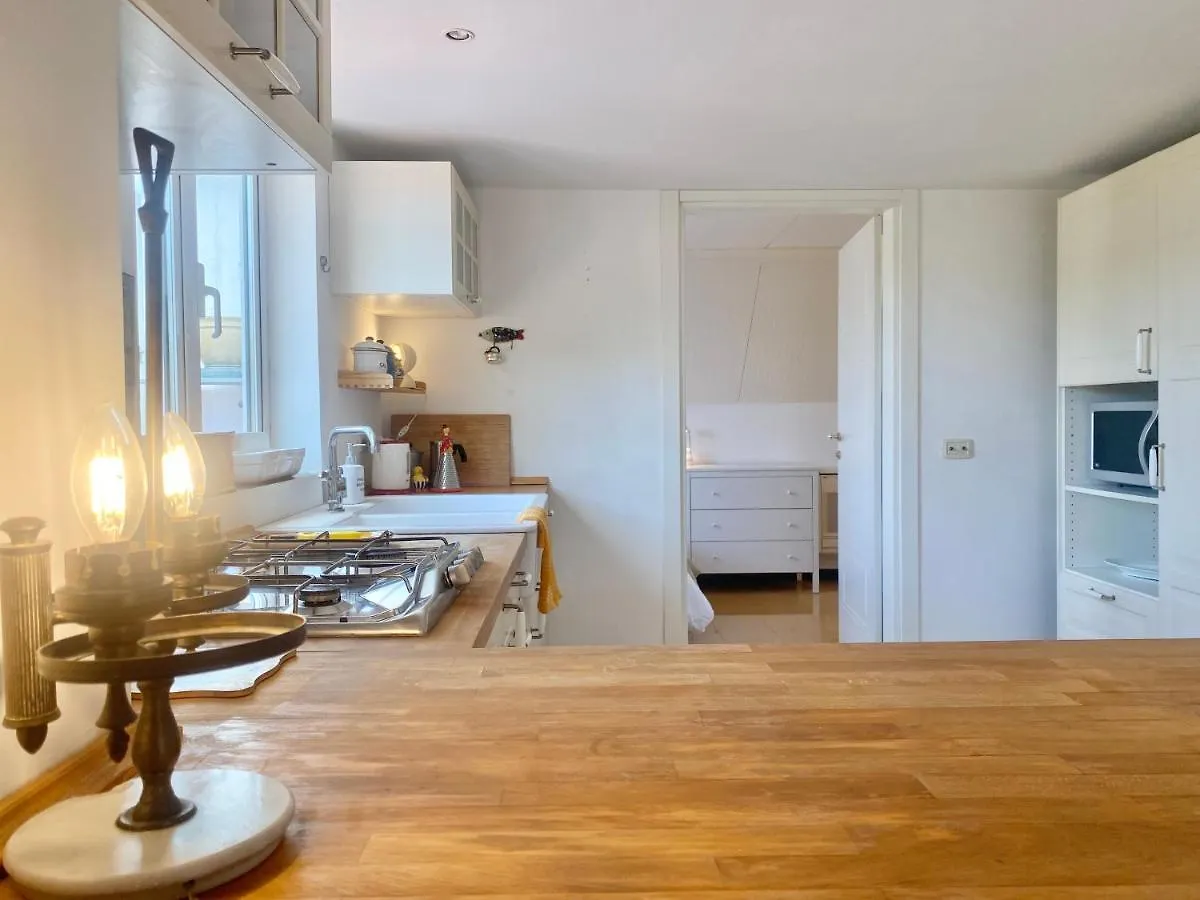 Apartment Casaviva - Apt With Terrace And Parking In Rapallo Italy